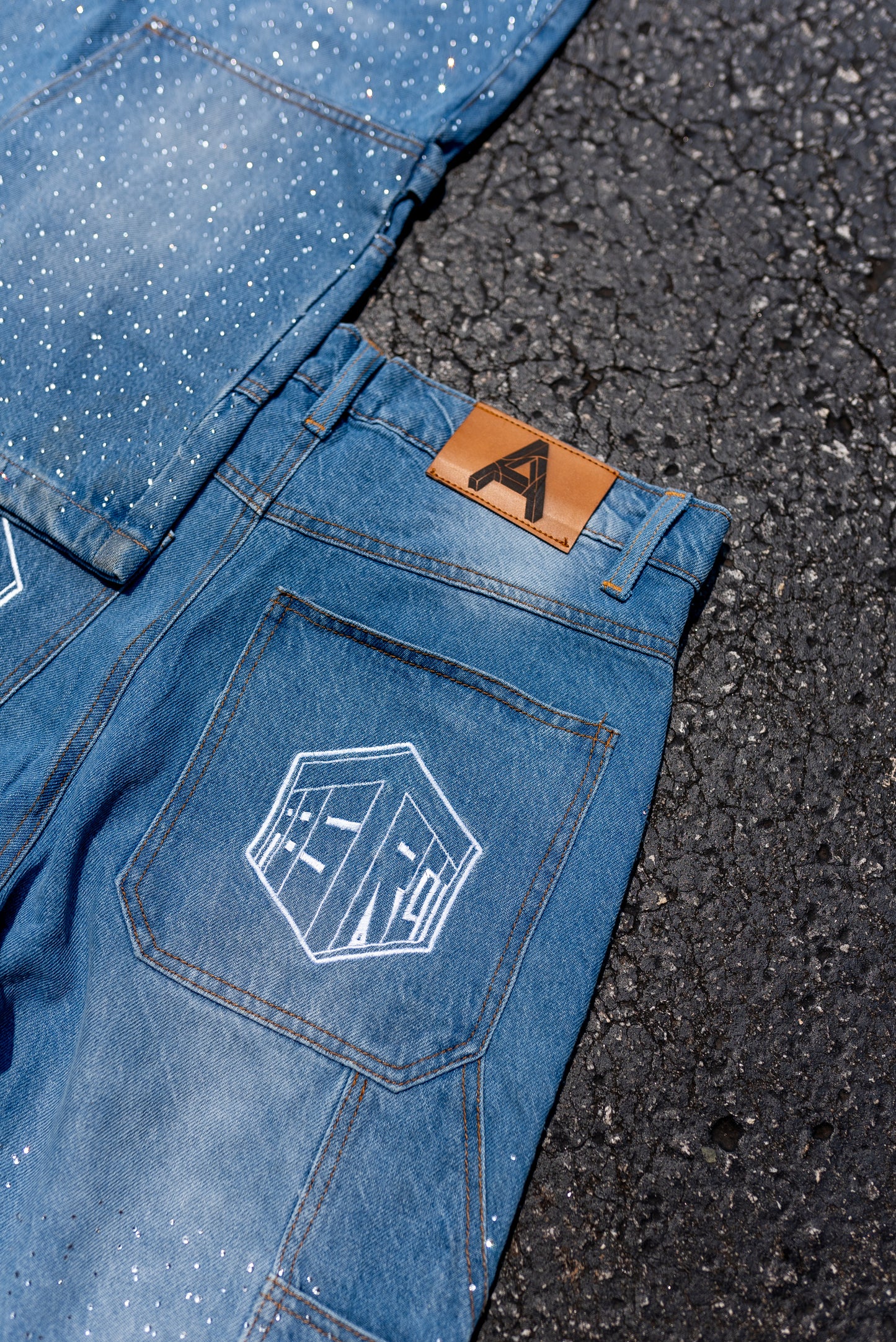 Jewel Carpenter Shorts (Blue)